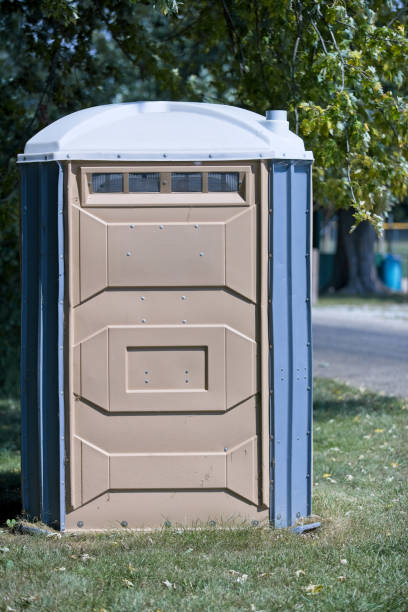 Best Construction site porta potty rental  in Cedar Bluff, VA